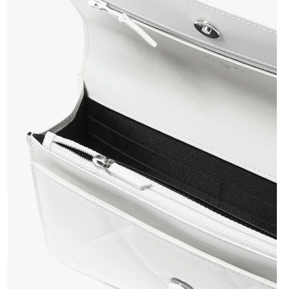 CHANEL 19 WALLET ON CHAIN in white and black - Picture 3 of 11